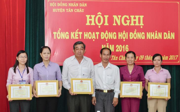 Hội đồng nhân dân huyện Tân Châu tổng kết hoạt động HĐND năm 2016